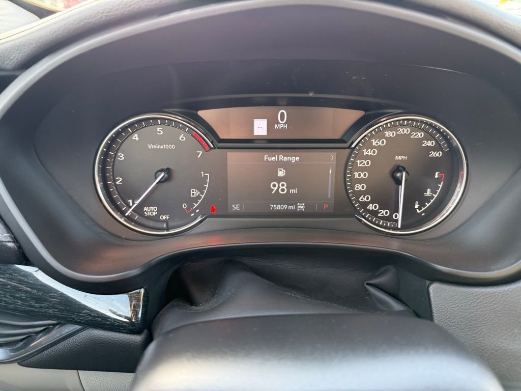 Used 2022 Cadillac XT4 Premium Luxury image 17