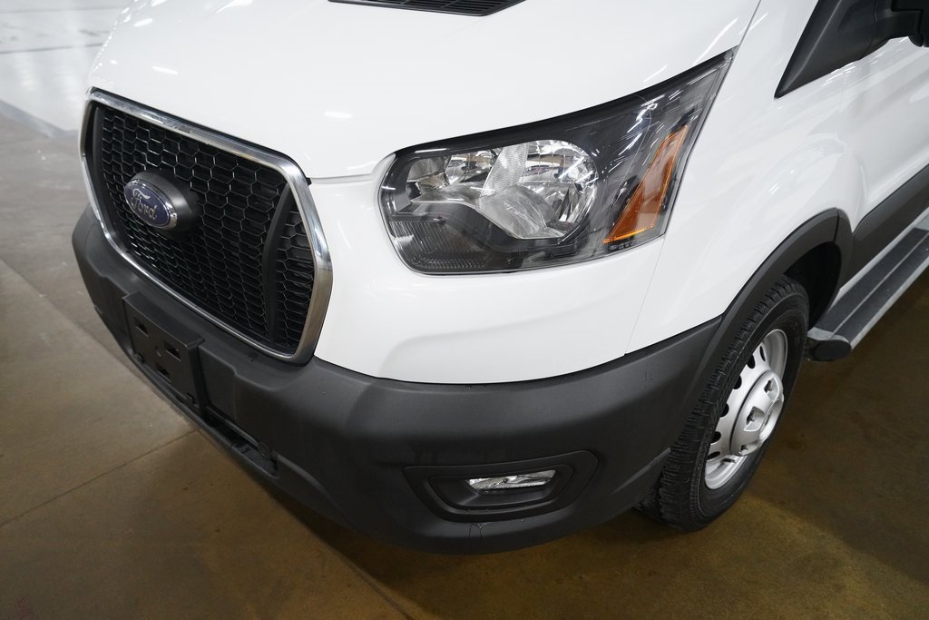 Used 2023 Ford Transit 250 Low Roof AWD w/ Exterior Upgrade Package image 19