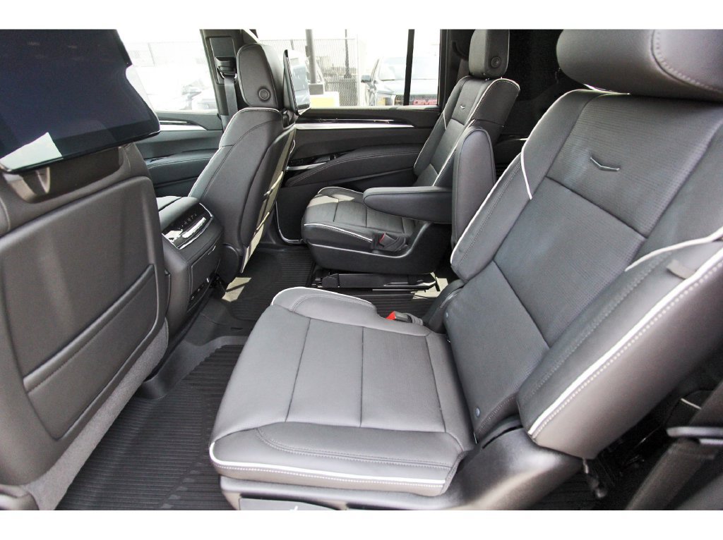 New 2026 Cadillac Escalade ESV Sport w/ Touring Package AWD/4WD image 7