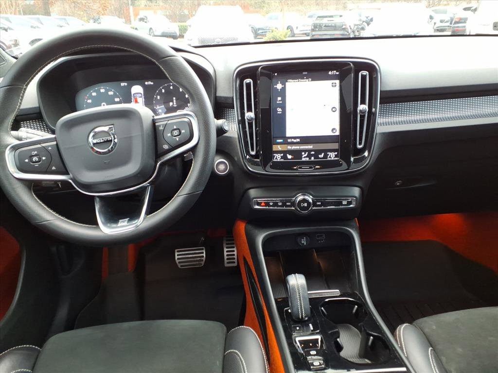 Used 2020 Volvo XC40 T4 R-Design w/ Protection Package Premier image 13