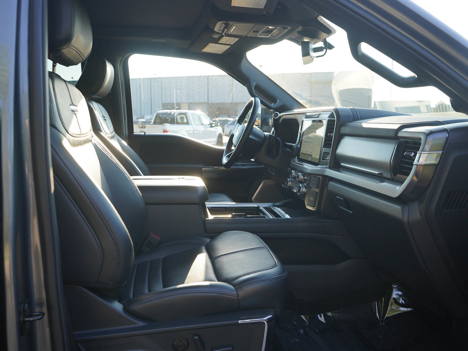Used 2026 Ford F350 Platinum AWD/4WD image 13