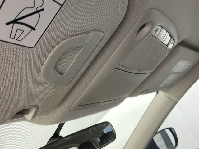 Used 2015 Nissan Rogue S FWD image 20