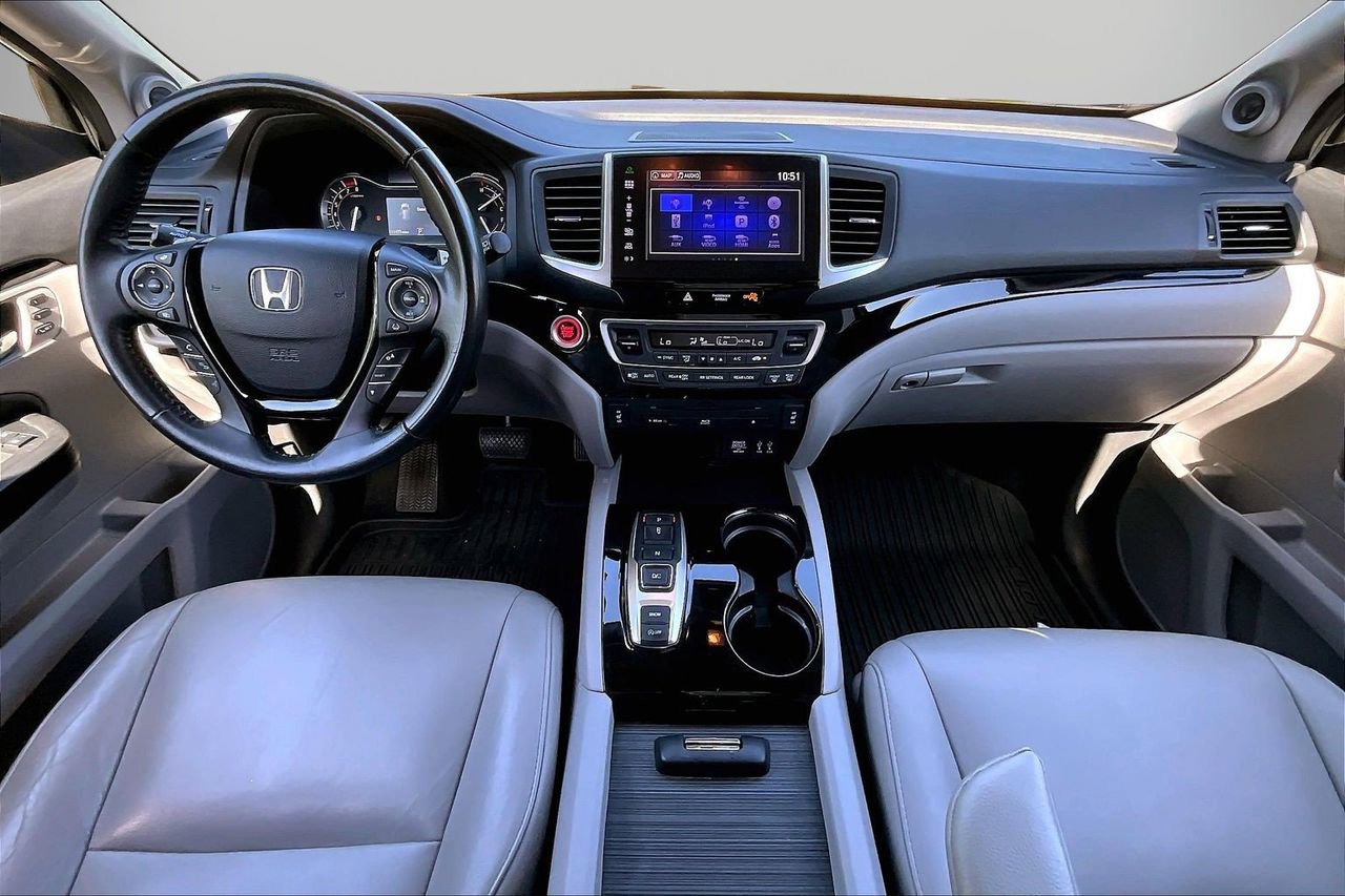 Used 2016 Honda Pilot Touring image 15
