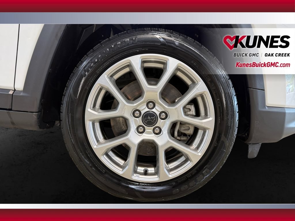 Used 2025 Jeep Compass Limited AWD/4WD image 13