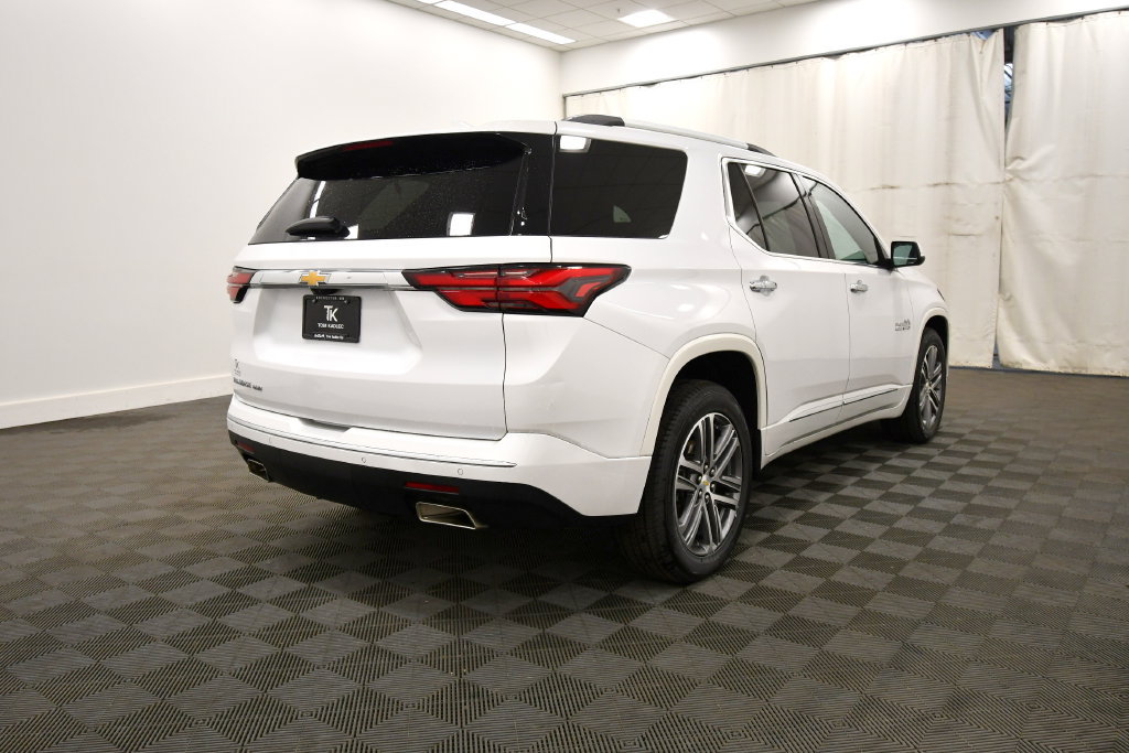 Used 2023 Chevrolet Traverse High Country AWD/4WD image 8