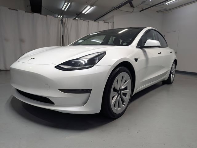 Used 2023 Tesla Model 3 Standard Range RWD image 5