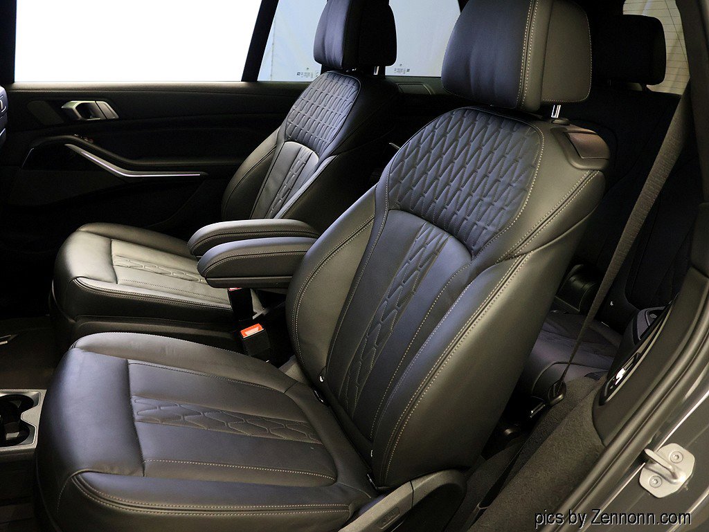 Certified 2024 BMW X7 M60i w/ Executive Package image 12