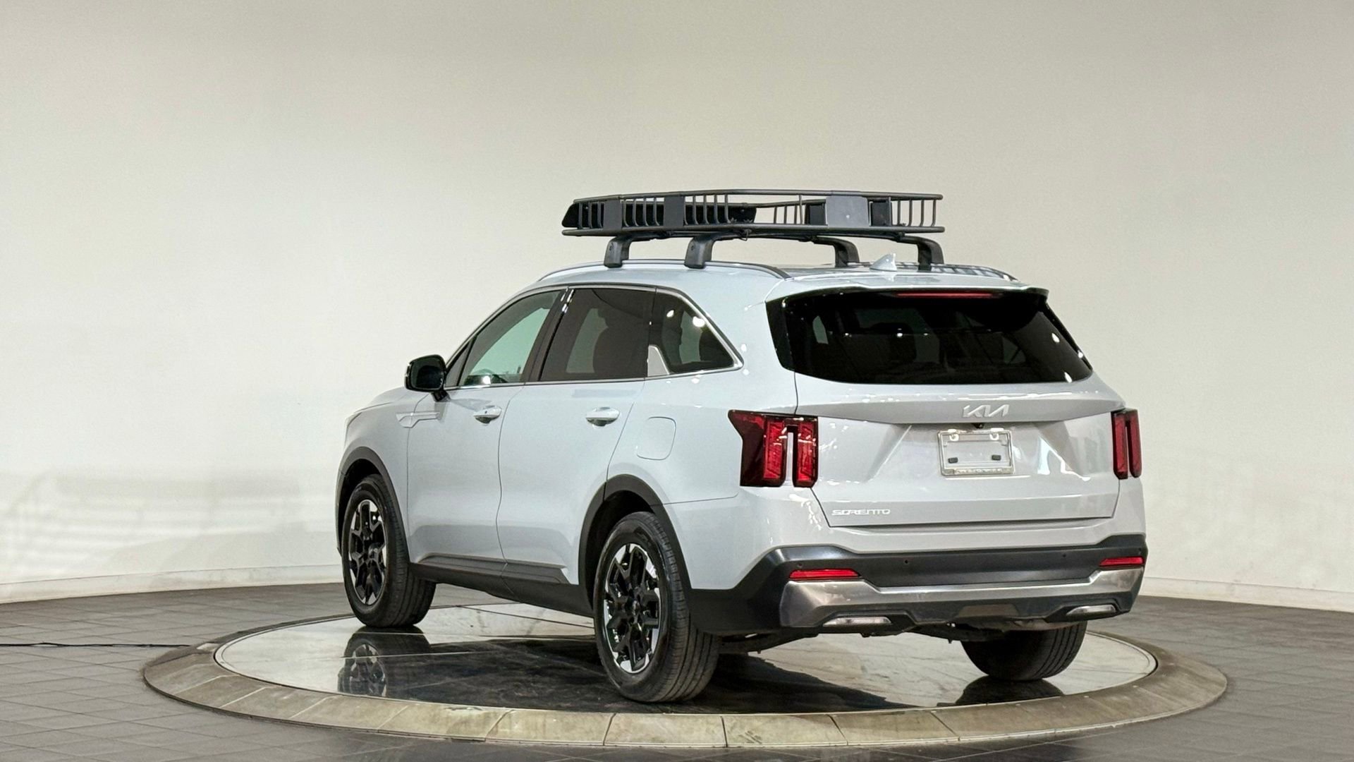 Used 2024 Kia Sorento S w/ Panoramic Sunroof Package image 7