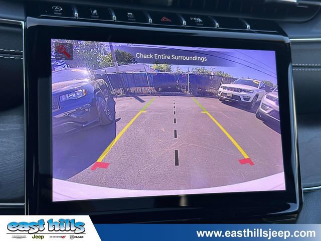 Used 2023 Jeep Grand Cherokee Overland AWD/4WD image 36