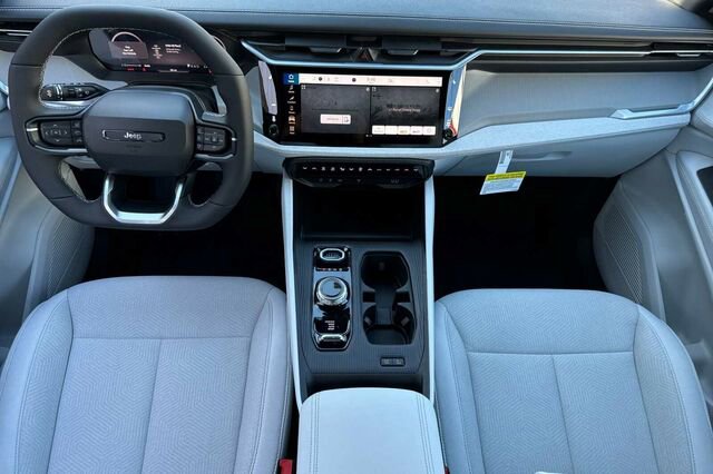 New 2026 Jeep Cherokee Laredo image 10