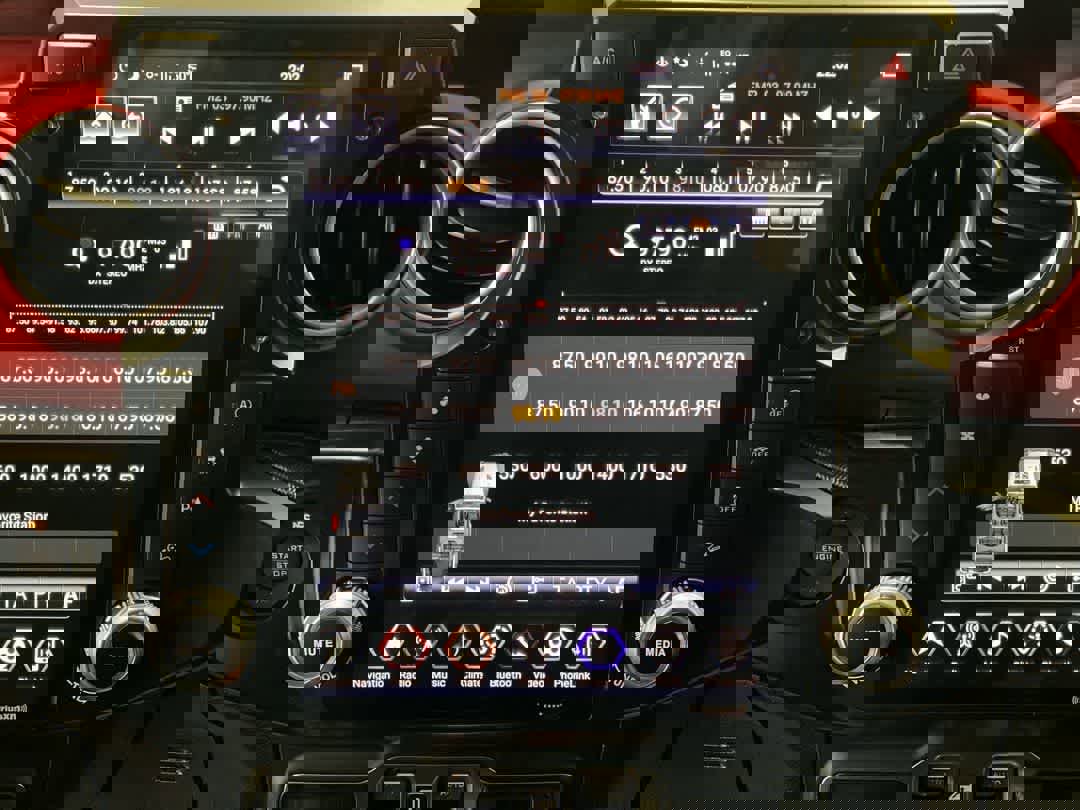 Used 2018 Jeep Wrangler Unlimited Rubicon image 18