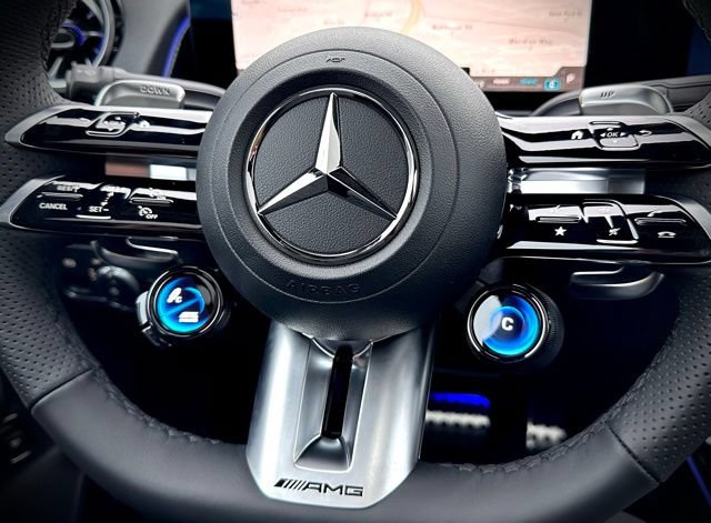 New 2026 Mercedes-Benz GLB 35 AMG 4MATIC image 21