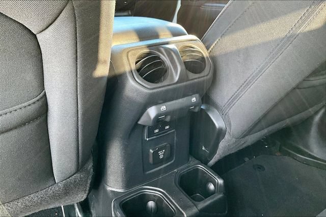 Used 2023 Jeep Gladiator Overland AWD/4WD image 11