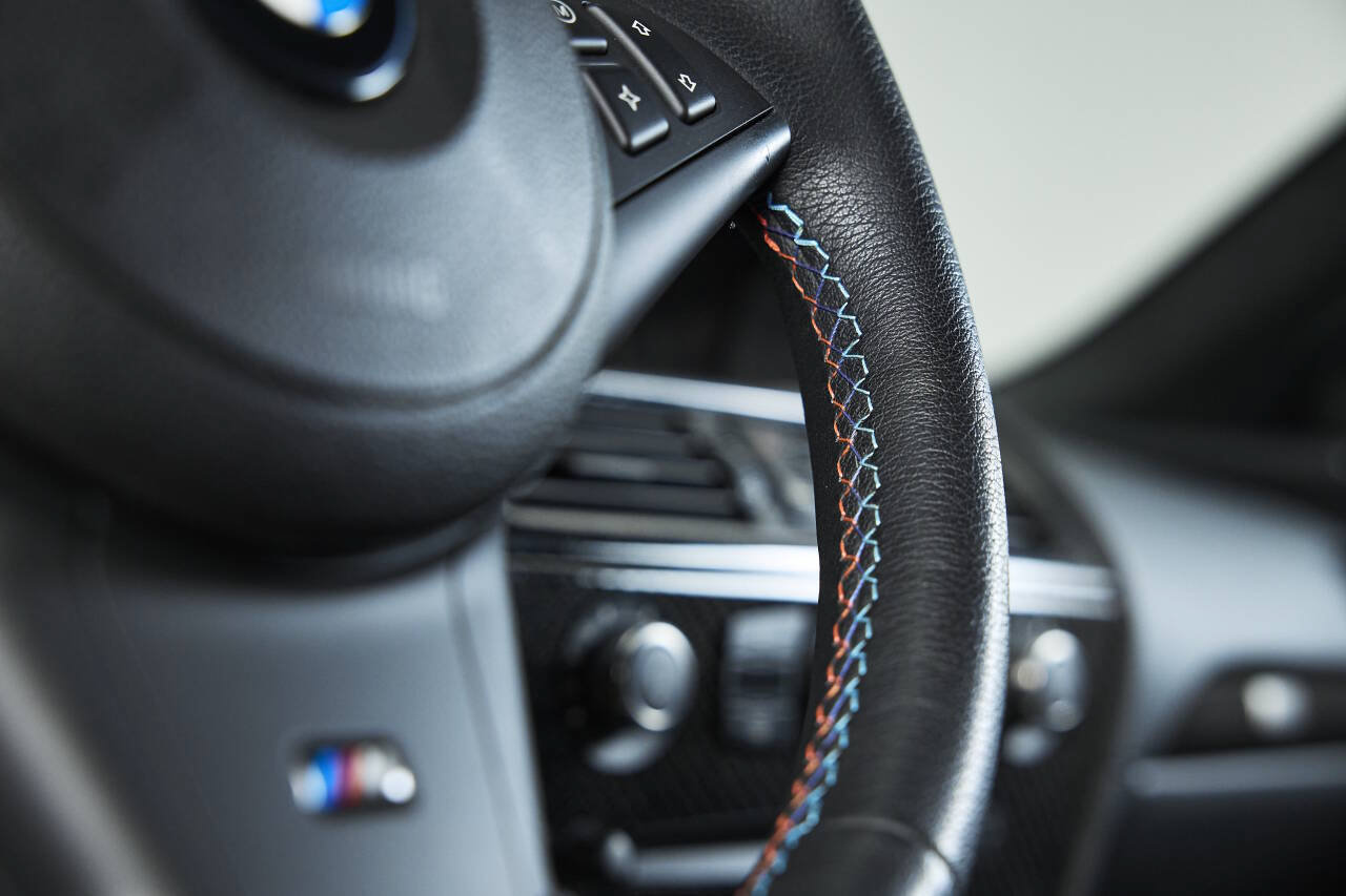 Used 2006 BMW M6 Coupe RWD image 52