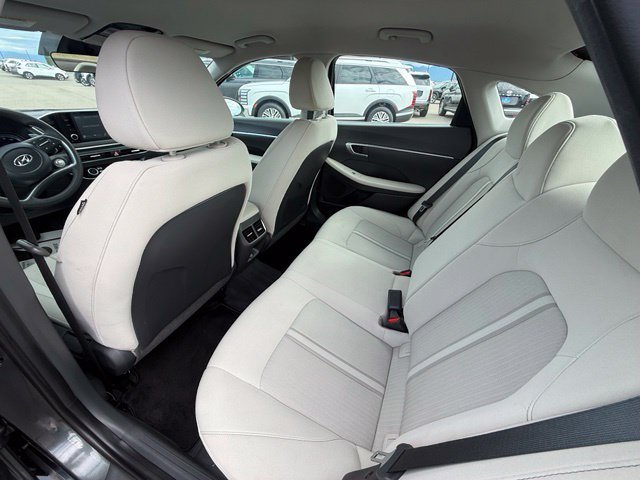 Used 2022 Hyundai Sonata Blue FWD image 12
