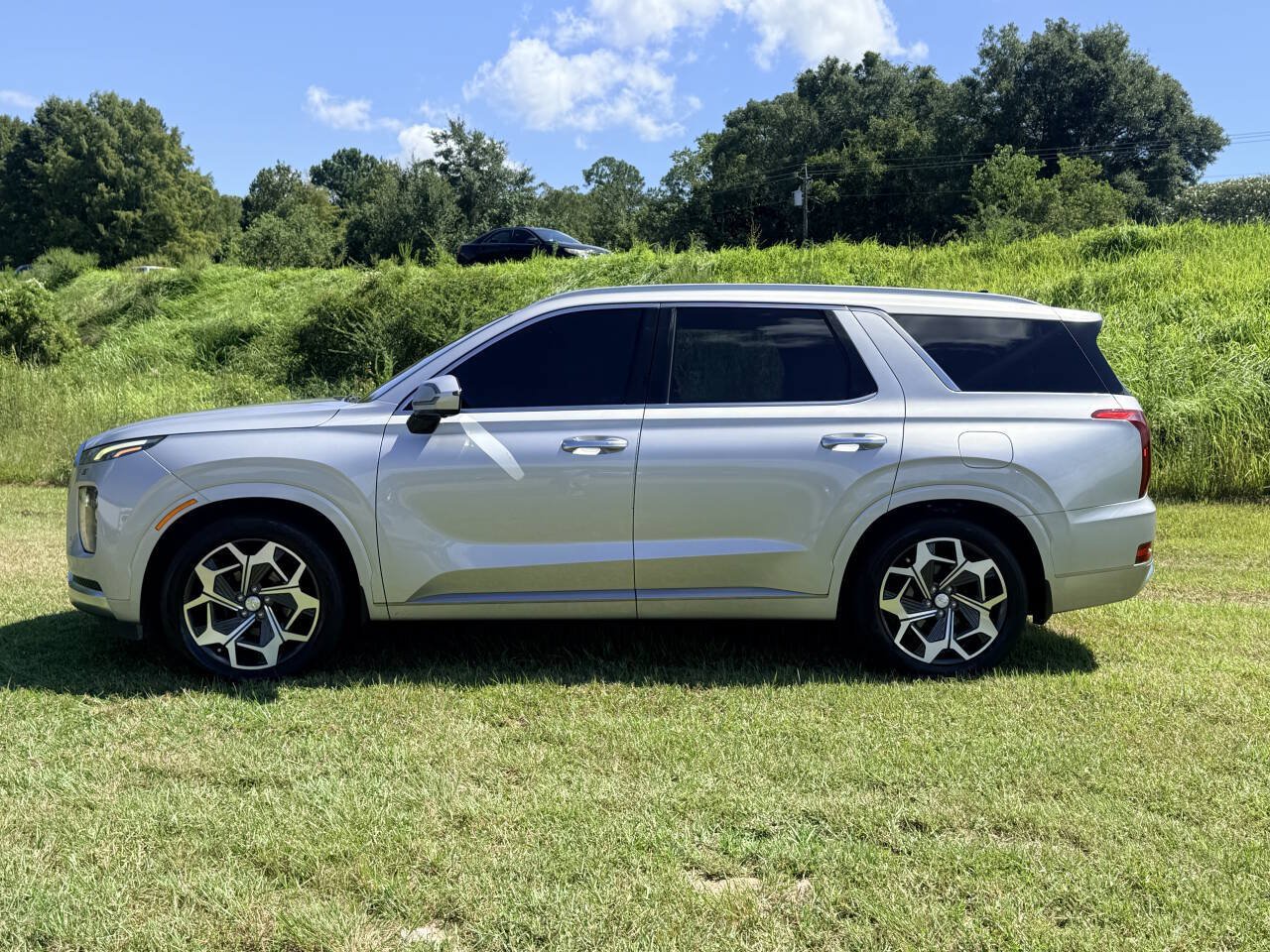 Used 2022 Hyundai Palisade Calligraphy AWD/4WD image 2