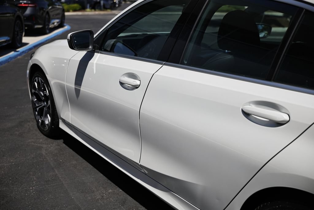 Used 2026 BMW 330i xDrive Sedan AWD/4WD image 13