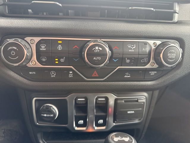 Certified 2025 Jeep Wrangler Sport AWD/4WD image 23