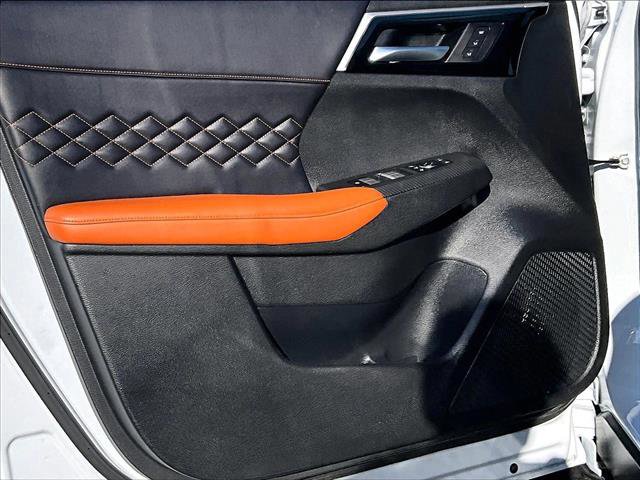 Used 2023 Mitsubishi Outlander SEL FWD image 15