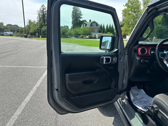 Used 2021 Jeep Gladiator Rubicon AWD/4WD image 11