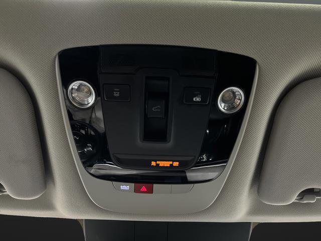 Used 2025 Kia Sorento SX image 27