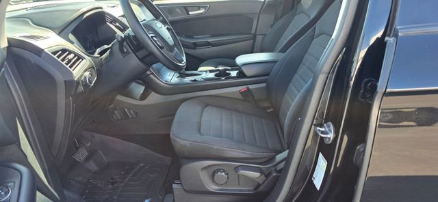Used 2018 Ford Edge SE image 9