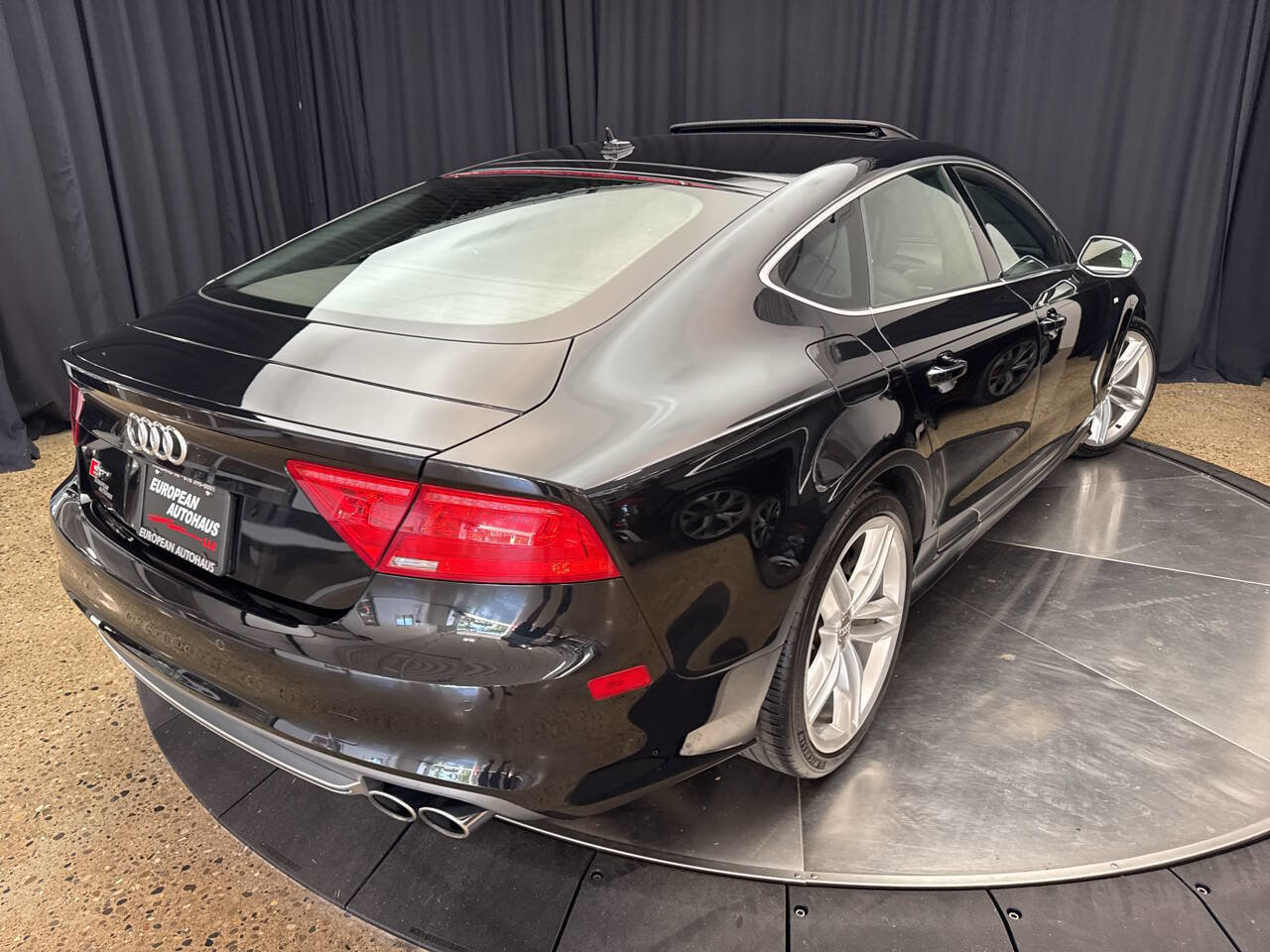 Used 2013 Audi S7 Prestige w/ Innovation Pkg image 9