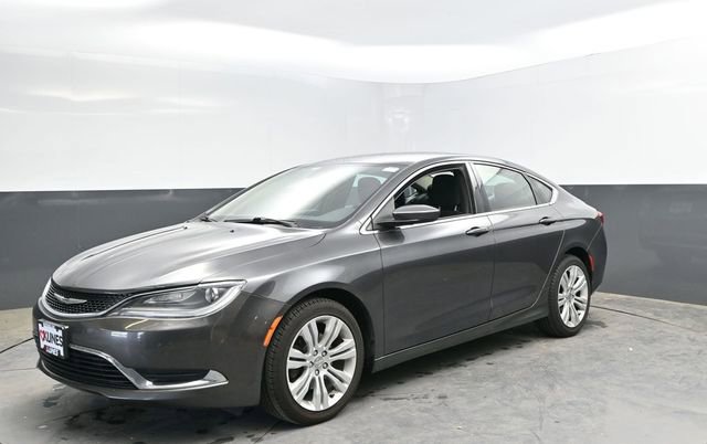 Used 2015 Chrysler 200 Limited w/ Spring Special Group FWD image 5