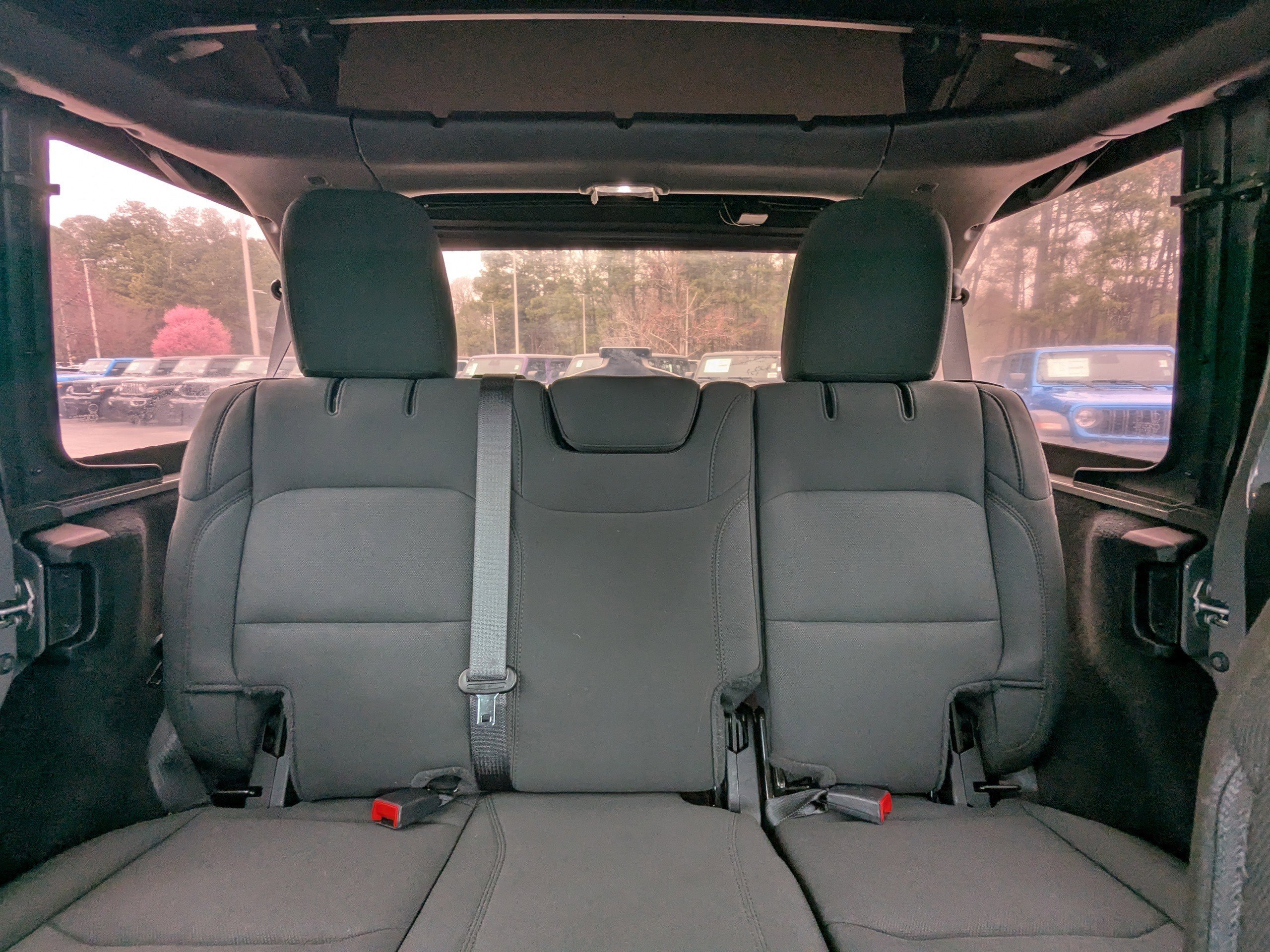 Used 2021 Jeep Wrangler Sport S image 10