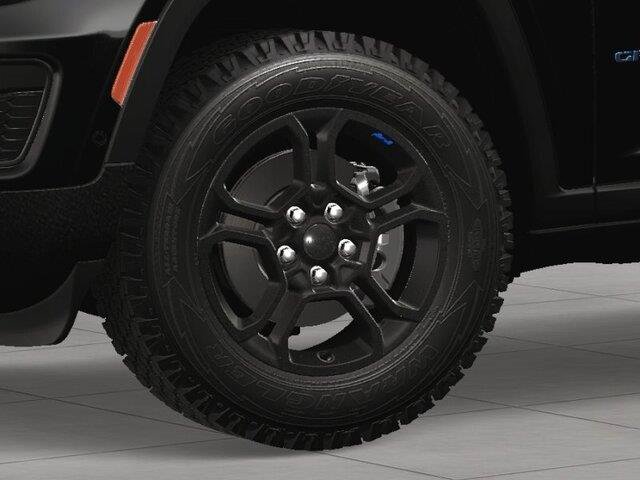New 2024 Jeep Grand Cherokee Trailhawk w/ Advanced Protech Group II AWD/4WD image 14