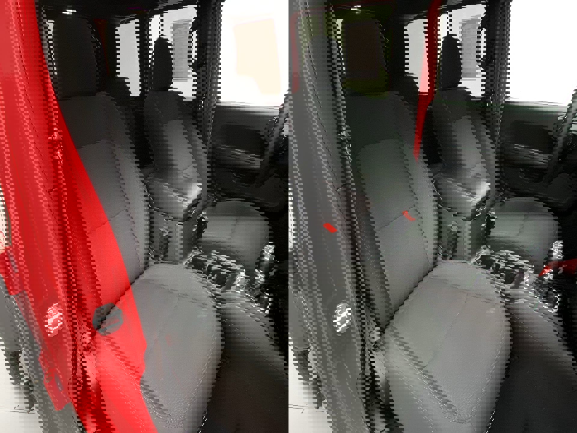 Used 2018 Jeep Wrangler Unlimited Sport S image 12