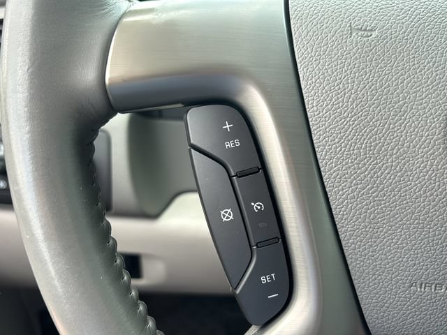 Used 2013 GMC Sierra 1500 SLT w/ SLT Convenience Package AWD/4WD image 18