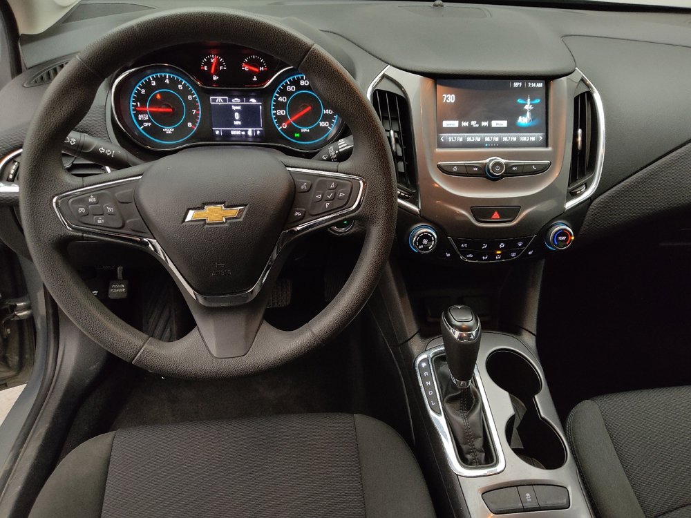 Used 2017 Chevrolet Cruze LT w/ Convenience Package FWD image 22