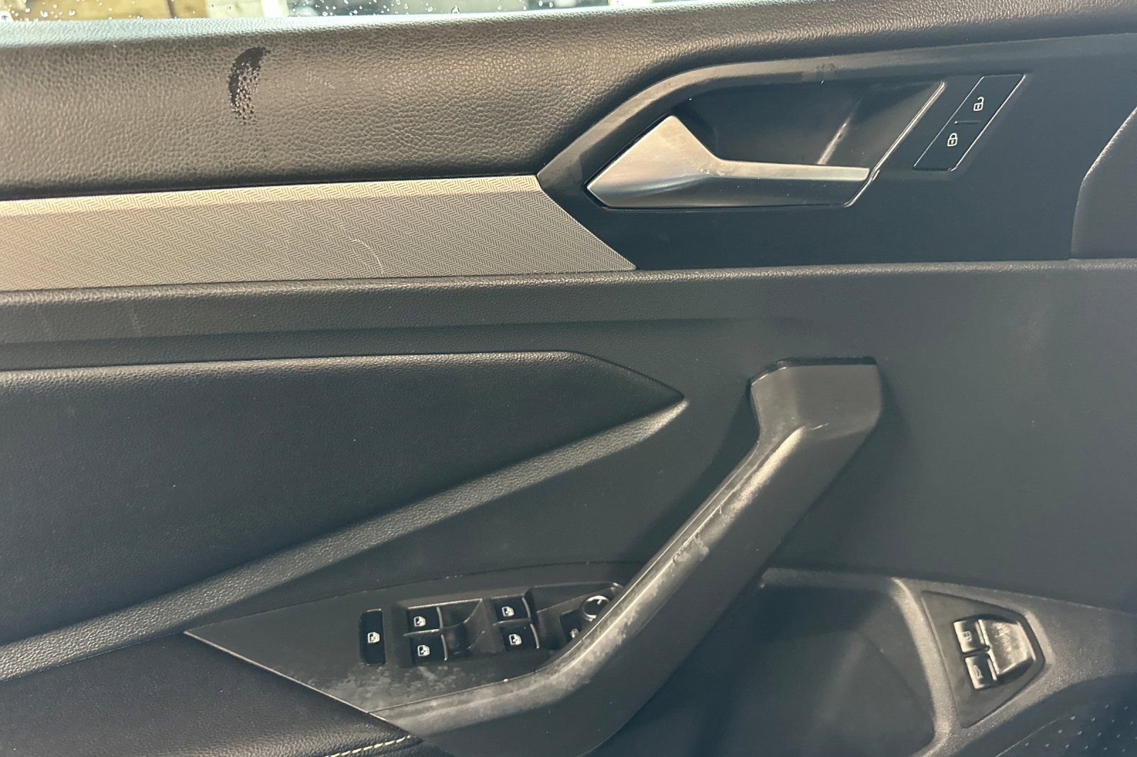 Used 2023 Volkswagen Jetta S image 11