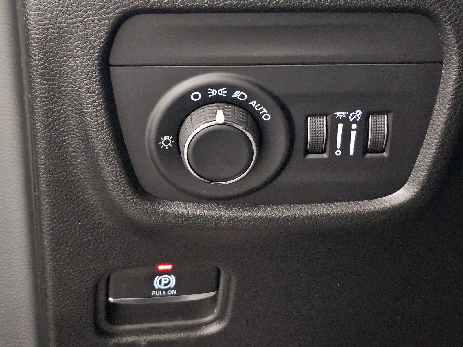 New 2026 Jeep Grand Cherokee Laredo X AWD/4WD image 23
