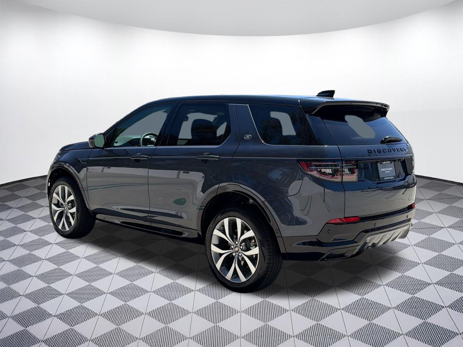New 2026 Land Rover Discovery Sport Landmark AWD/4WD image 3