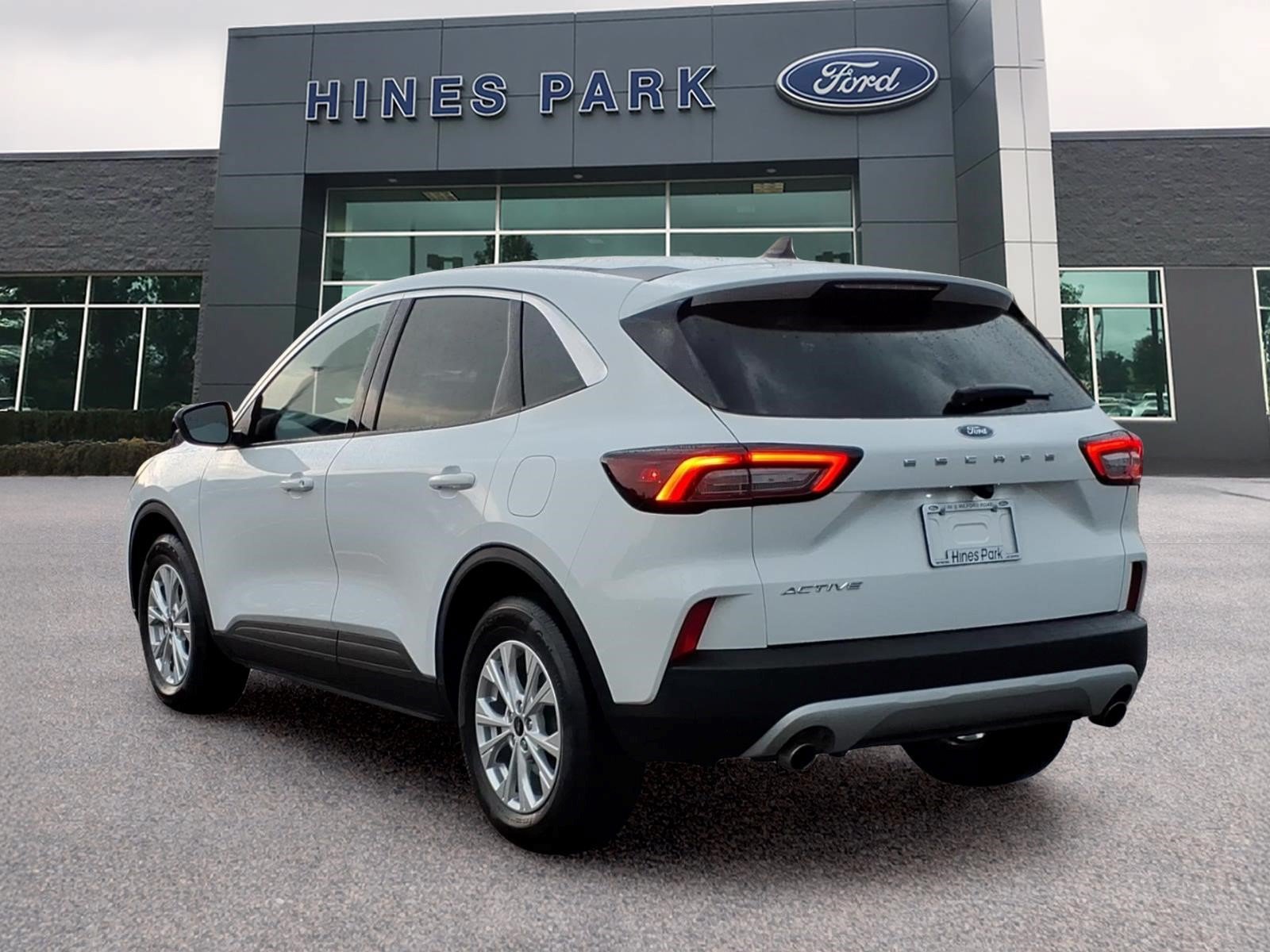 Used 2023 Ford Escape Active AWD/4WD image 5