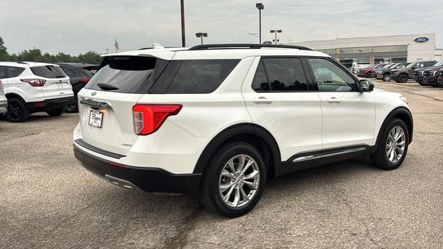Used 2024 Ford Explorer XLT w/ Equipment Group 202A AWD/4WD image 29