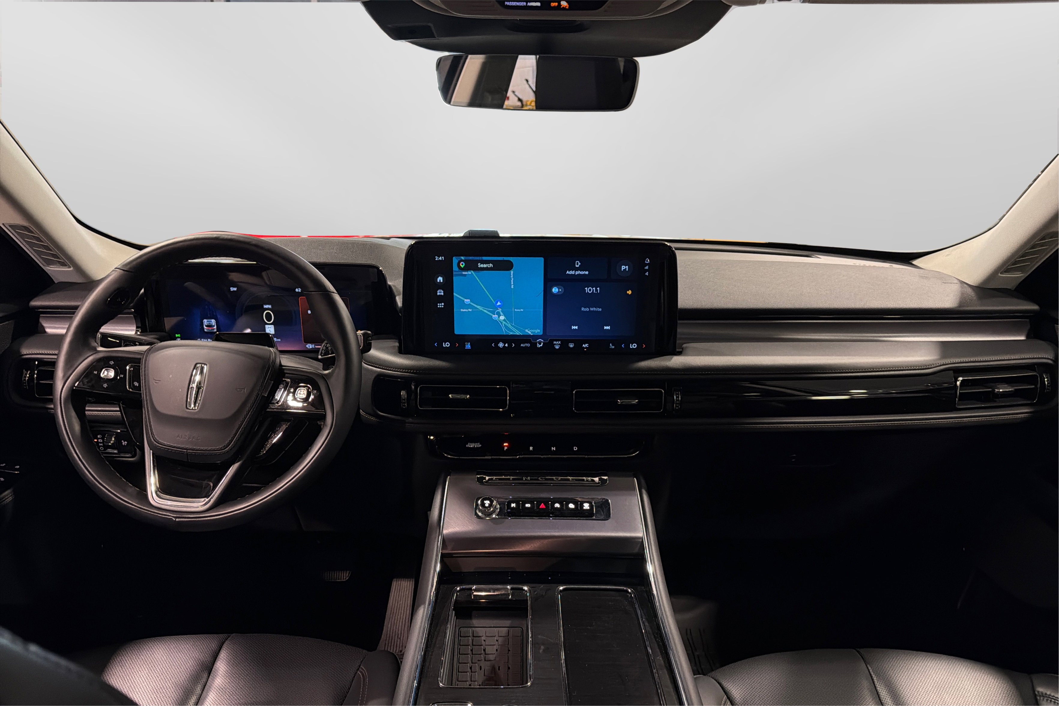 Used 2025 Lincoln Aviator AWD image 22