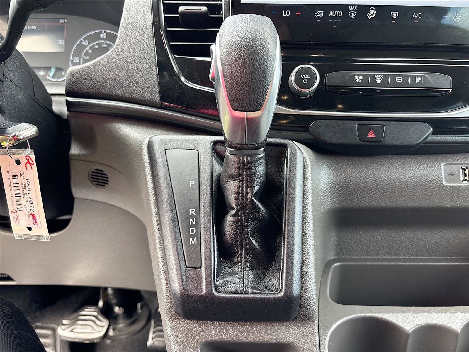 Used 2024 Ford Transit 350 XLT image 17