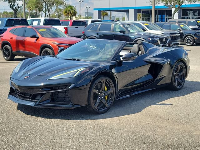 Used 2023 Chevrolet Corvette Z06 RWD image 2