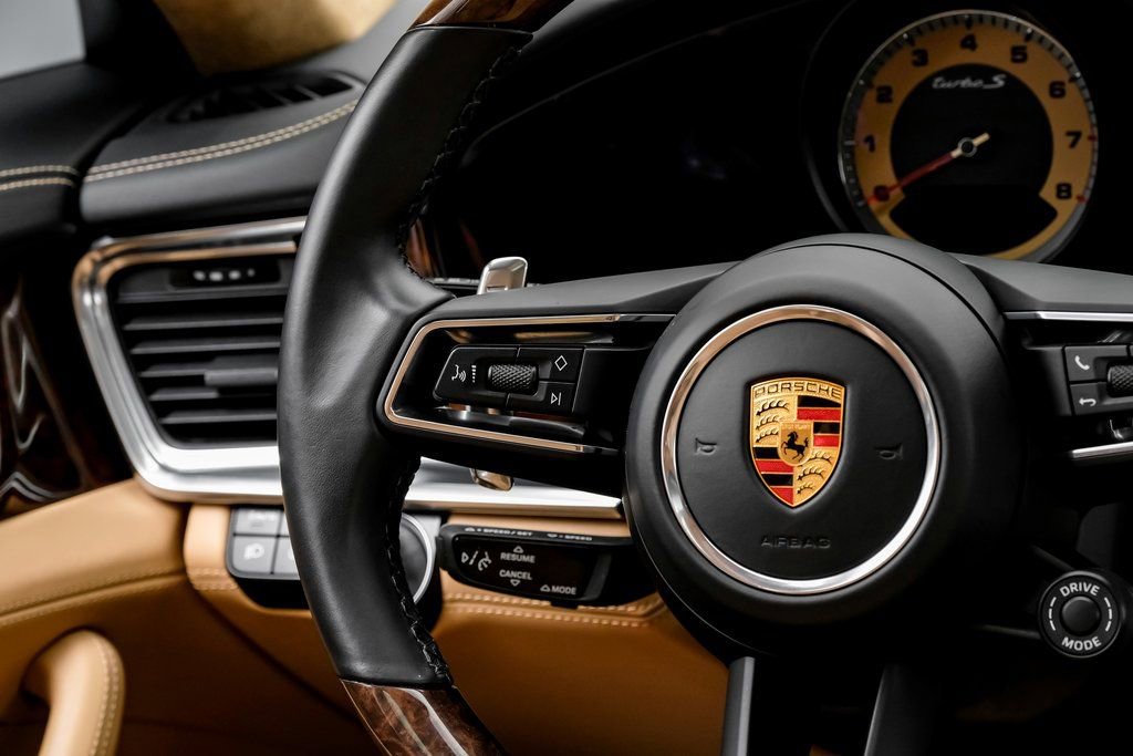 Used 2022 Porsche Panamera Turbo S image 14