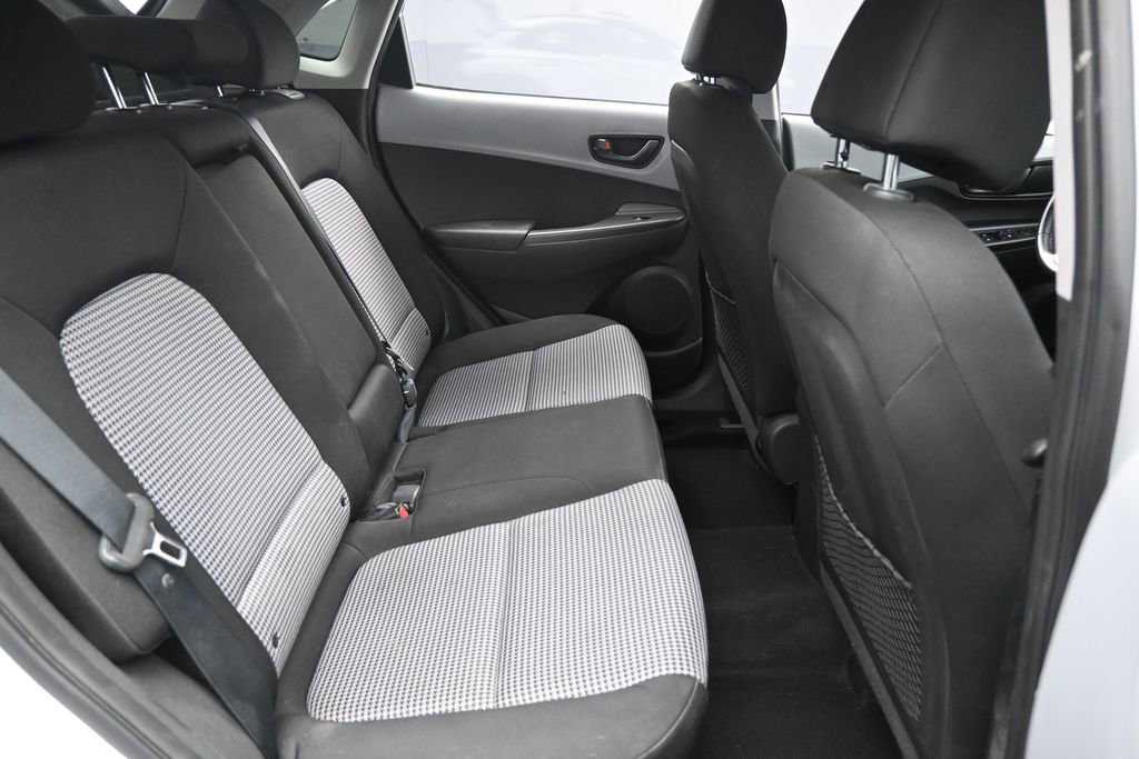 Used 2021 Hyundai Kona SEL FWD image 31