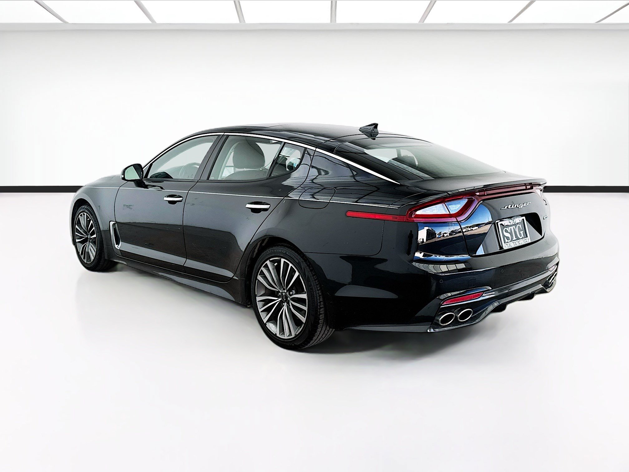 Used 2019 Kia Stinger Premium AWD/4WD image 6