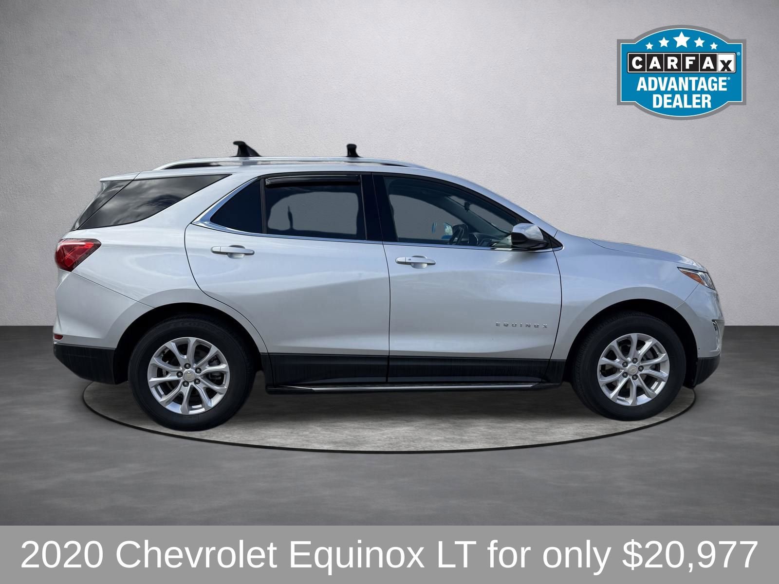 Used 2020 Chevrolet Equinox LT image 2