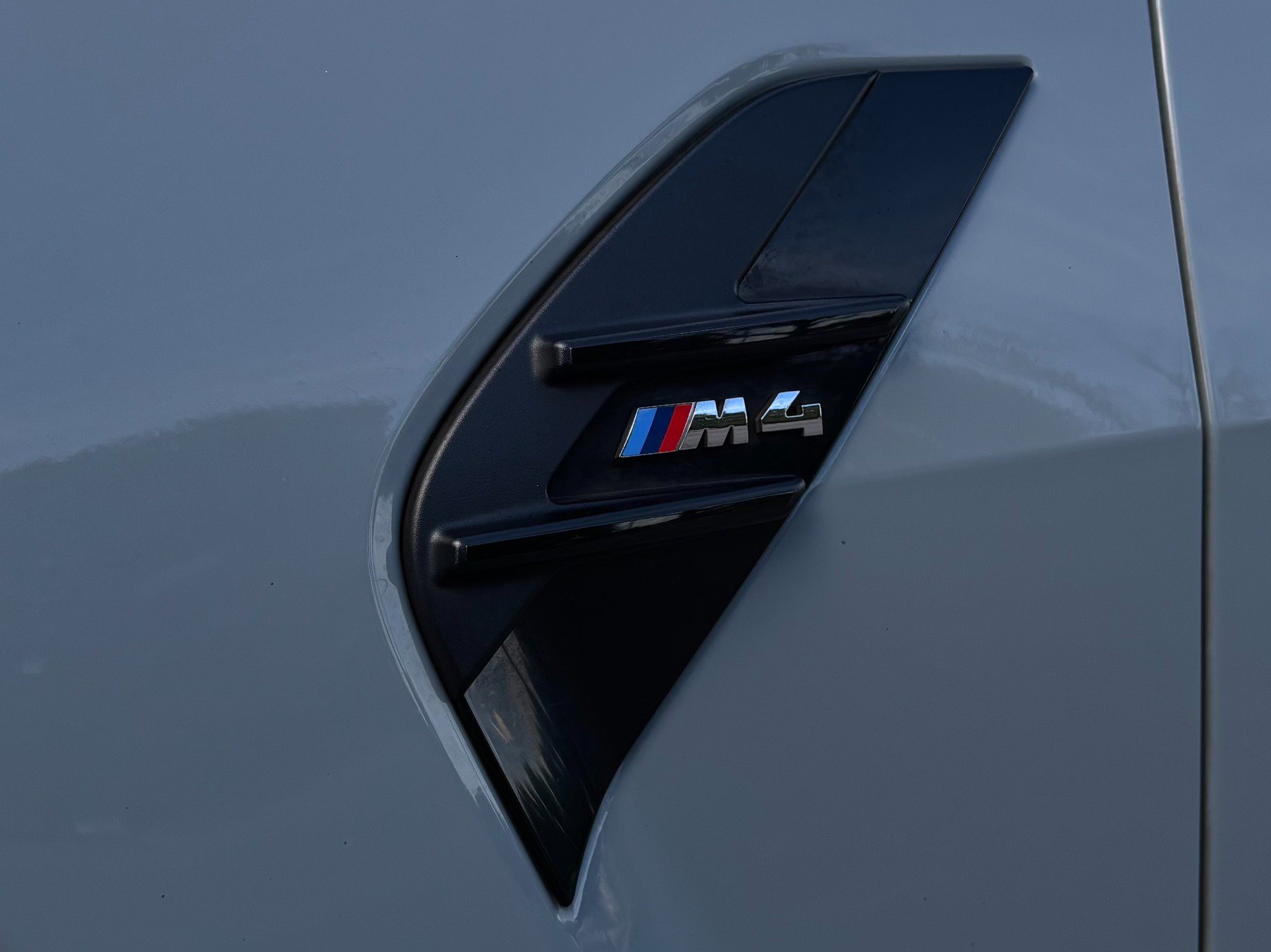 Used 2021 BMW M4 Coupe w/ Executive Package RWD image 14