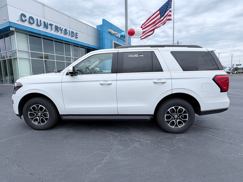Used 2024 Ford Expedition XLT AWD/4WD image 5