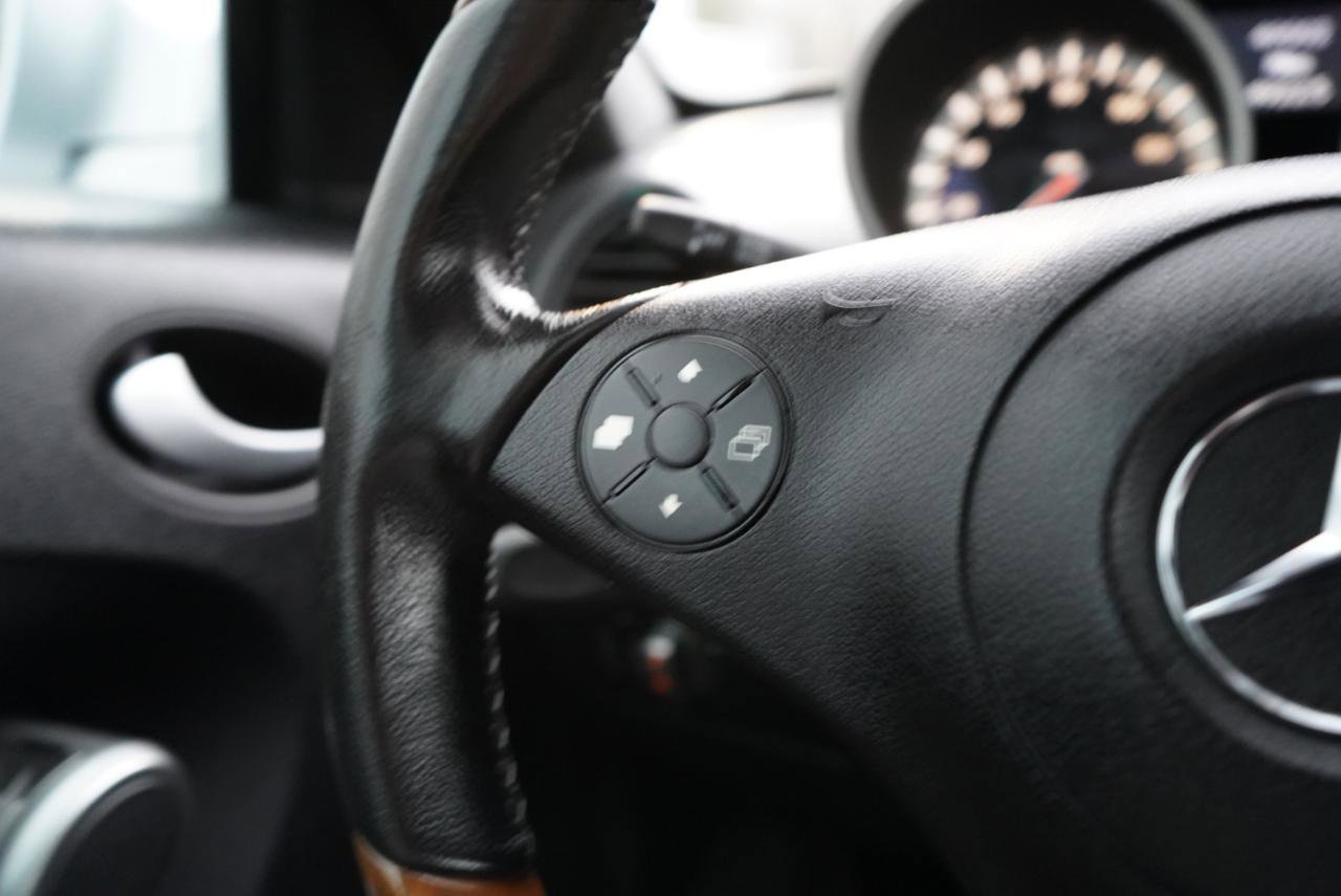 Used 2009 Mercedes-Benz SLK 300 2dr Roadster 3.0L w/ Premium I Pkg image 26