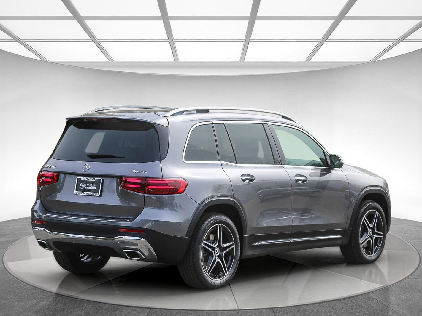 New 2026 Mercedes-Benz GLB 250 4MATIC image 4