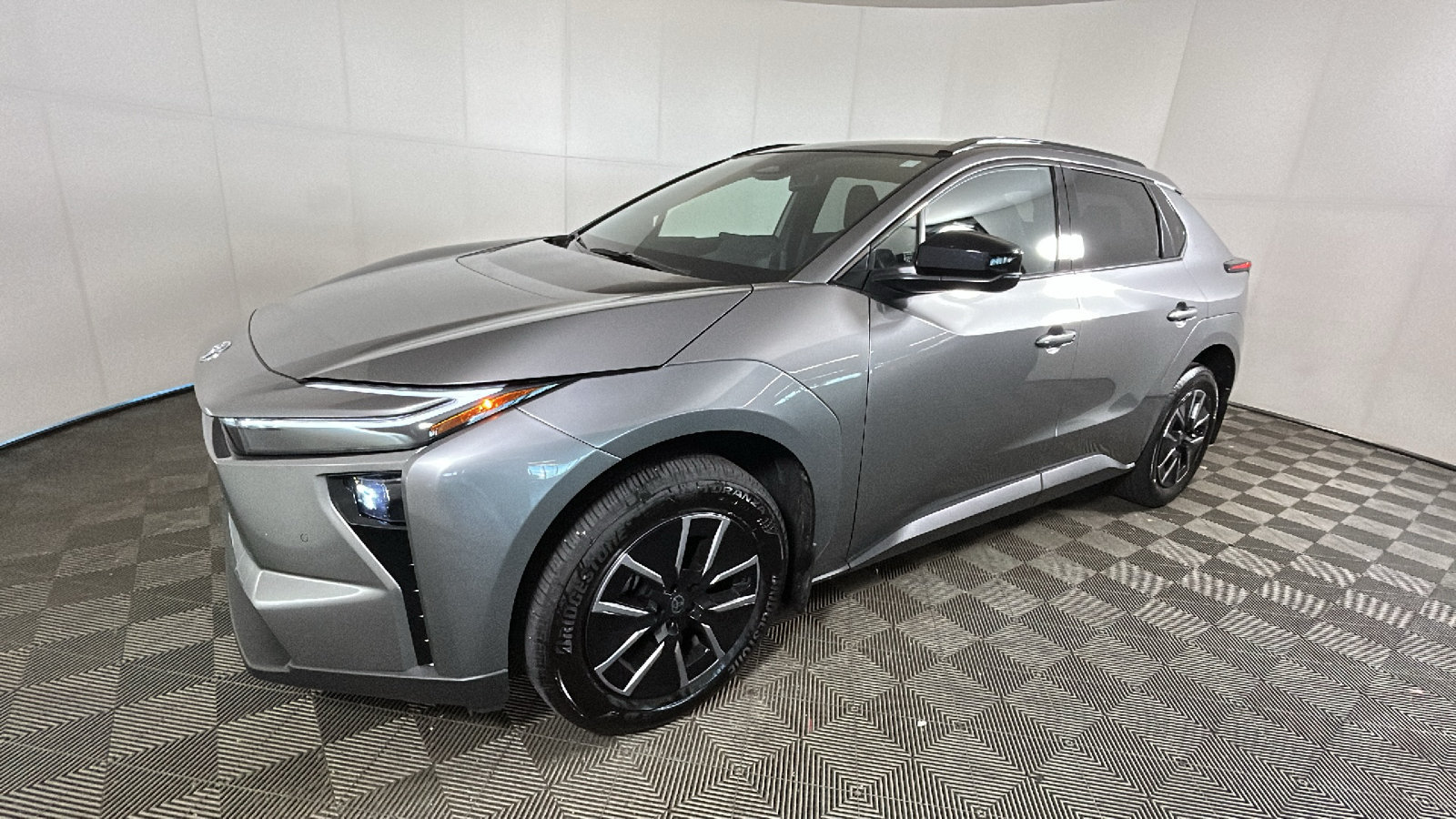 Used 2026 Toyota bZ FWD image 8